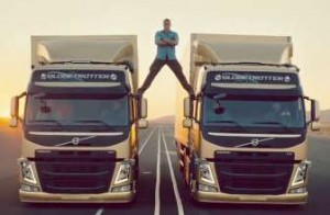 海外おもしろ映像　Volvo Trucks – The Epic Split feat. Van Damme